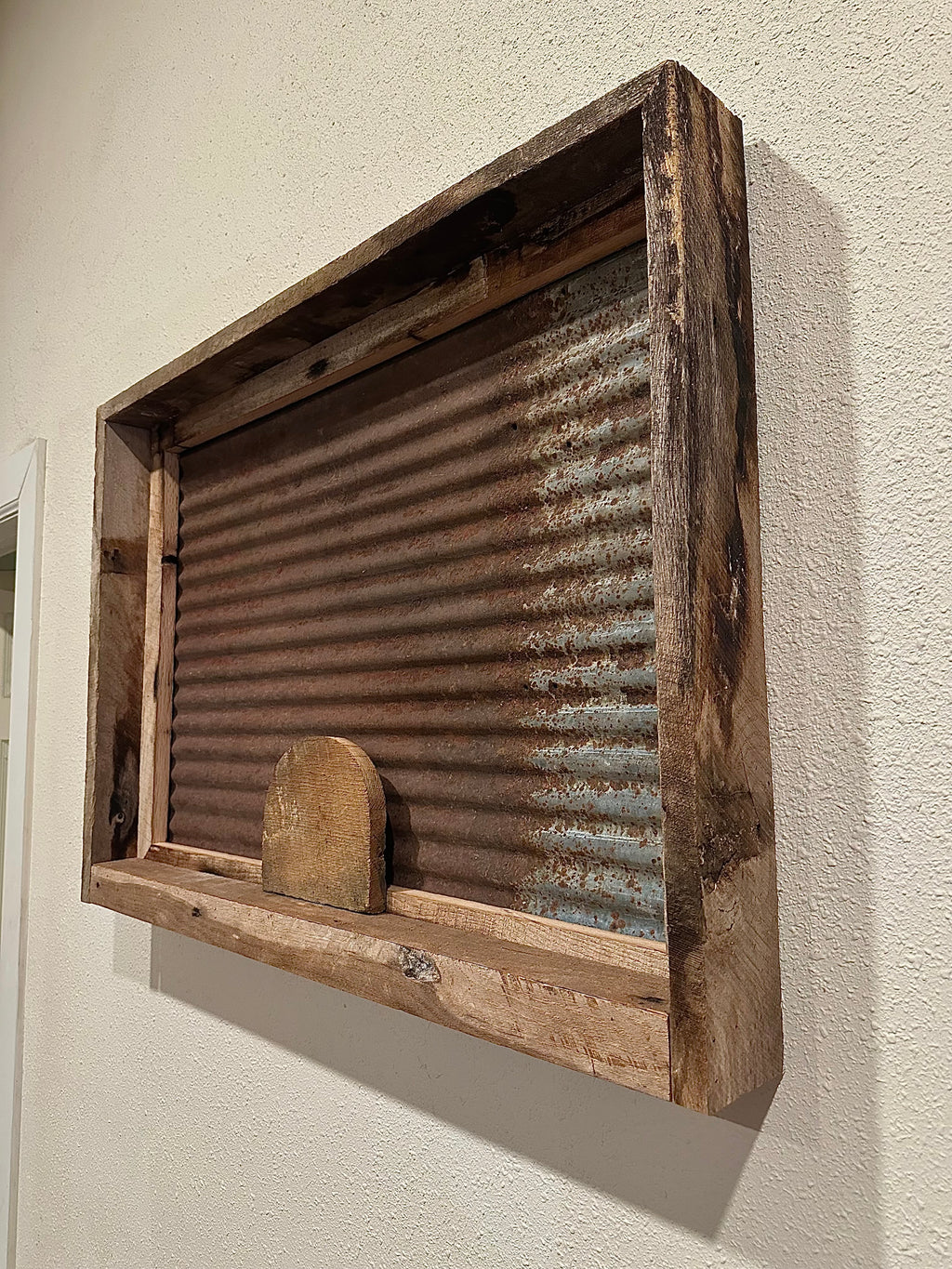 Shadow Box Fan/Beard Display