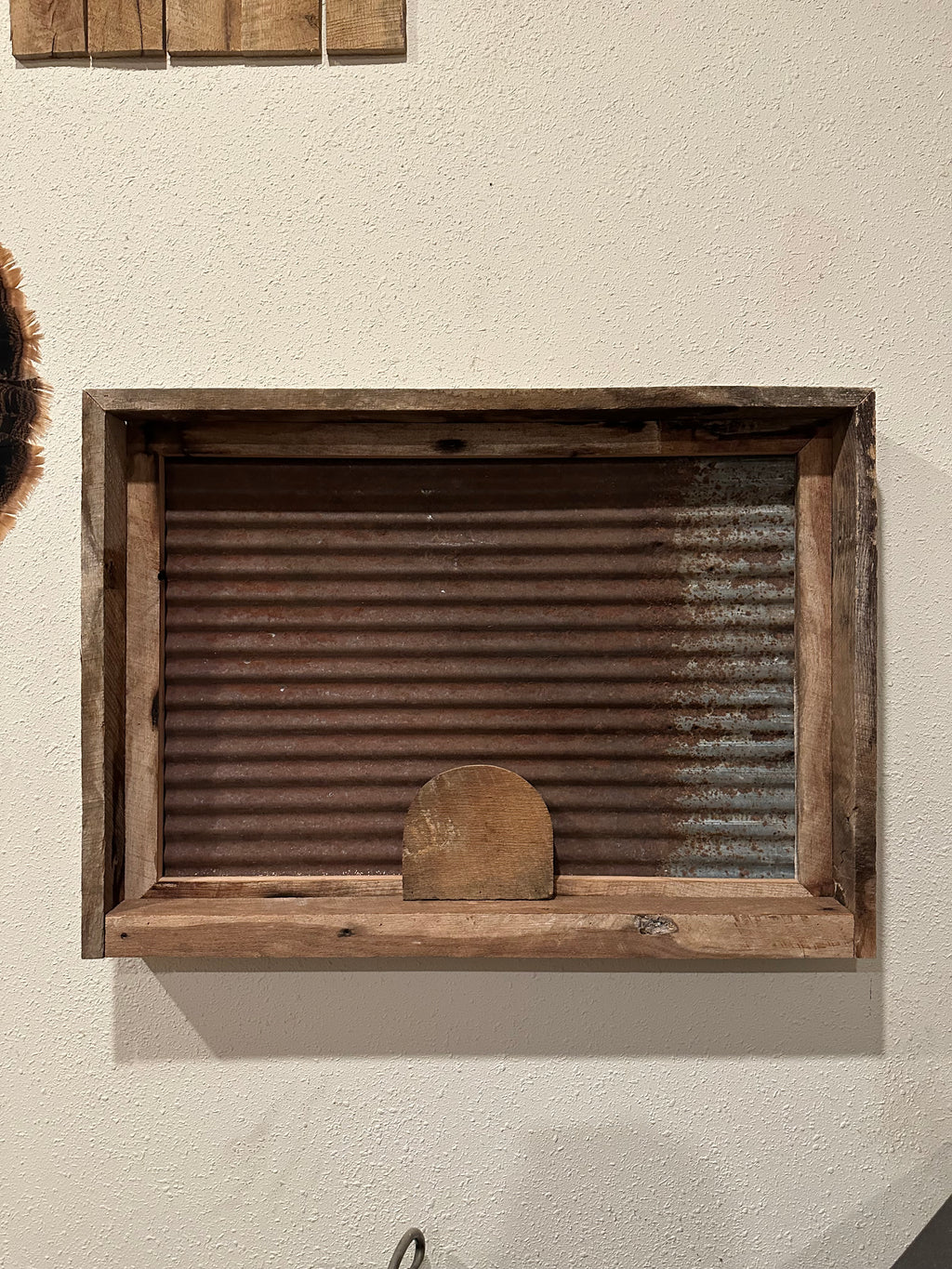 Shadow Box Fan/Beard Display